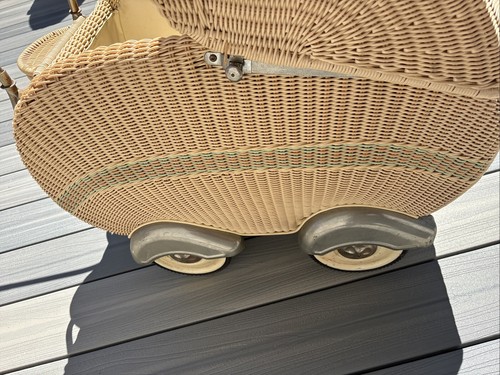 Vintage Wicker Baby Doll Pram Carriage Stroller Buggy Blush Pink Green Art Deco - Picture 11 of 11