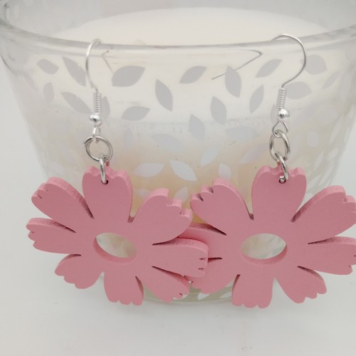 large pastel pink wooden flower earrings big daisies summer jewellery handmade - Picture 5 of 8