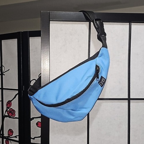 Pure Leaf Fanny Pack Small - Picture 1 of 6