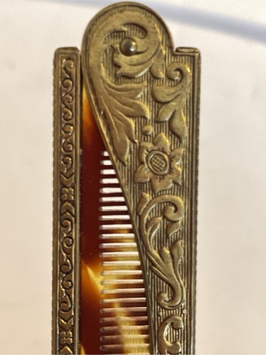 Vintage Petite Point Mirror and Folding Comb in Embroidered Case - Picture 14 of 16