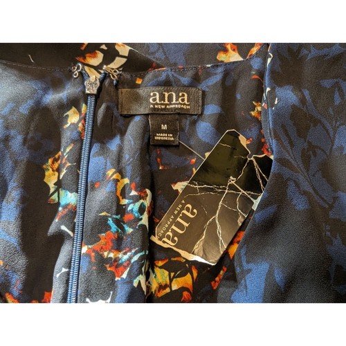 a.n.a A New Approach wing sleeve surplice neckline geometric dark navy blouse M - Picture 5 of 7