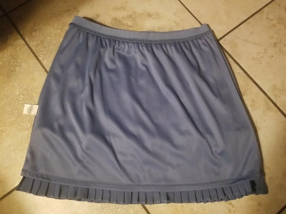 Falda plisada LC Lauren Conrad para mujer esquema azul bonita en pliegues en capas talla M Foto 2 de 4