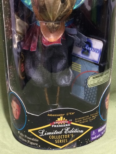 Exclusive Premiere Babylon 5 Limited Edition Ambassador G'Kar Action Figure - Picture 4 of 6