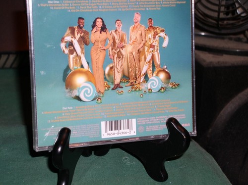 PENTATONIX~~ THE GREATEST CHRISTMAS HITS 2- CDs    (Brand New Sealed) - Picture 2 of 2