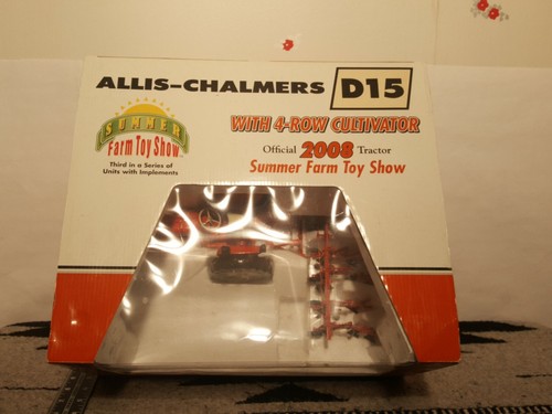 Allis Chalmers D15 w/4 Row Cultivator 1/16 Diecast Tractor Replica by SpecCast - Picture 2 of 6