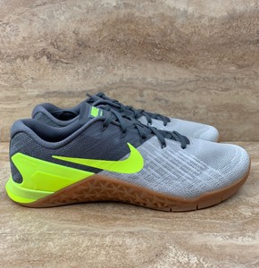 nike metcon neon