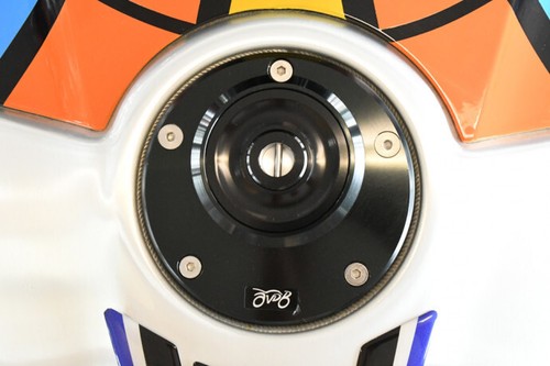 Tankdeckel 1/4 Drehung Farbe Schwarz +Schlüssel SUZUKI GSXR 1100 GSX-R 1986-1992 - Picture 10 of 10