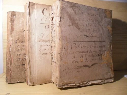 Livres anciens et de collection vieux papiers vélin