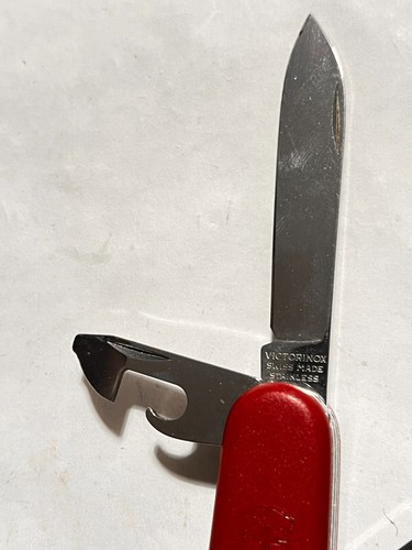 Lot of 2 Victorinox Swiss Army knives - Climber - Camper - Picture 7 of 15