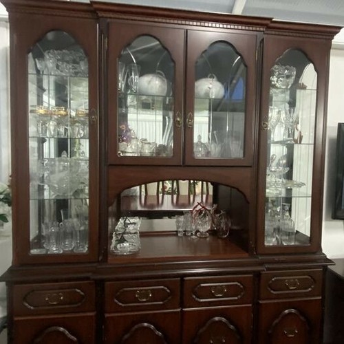 Dining Table and Chairs with matching Cabinet - Picture 2 of 6