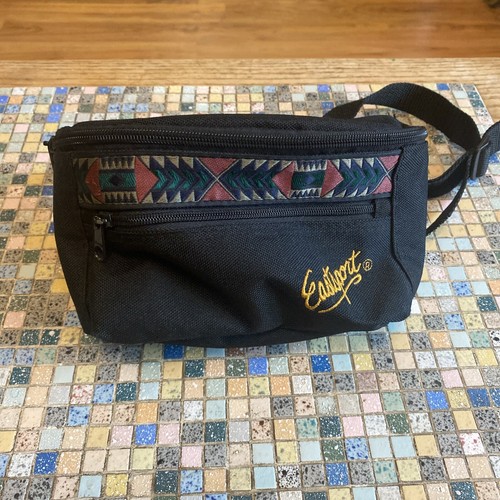 Vtg. 90’s Eastsport Vintage Black Canvas Fanny Pack With Aztec Pattern