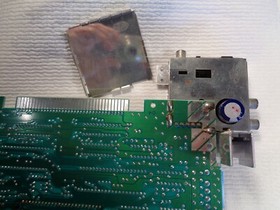 Low Serial # Original Rare NINTENDO  NES w/original hook ups 3 screw smooth top