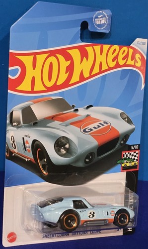 2024 HOT WHEELS Shelby Cobra Daytona Coupe "Gulf" HW RACE DAY 5/10 #122/250 - Picture 3 of 4