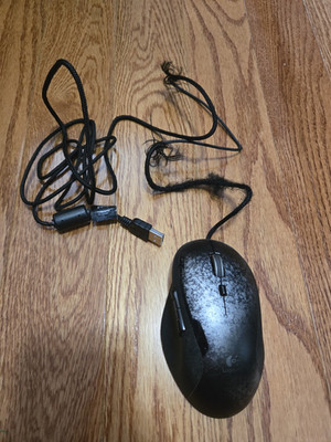 Logitech G500 Mouse w/ weights (HEAVILY USED/PARTS) Works but double clicks
