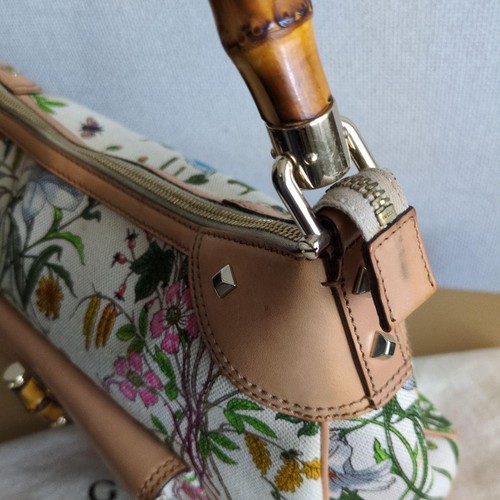 GUCCI Bamboo Top Handle Bag Flora Print Canvas White Beige Leather 137383 2507TY - Picture 3 of 13