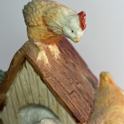 Golden Retriever Puppy Dogs w/Chicken On Doghouse Figure Country Charm!!! - Picture 12 of 13