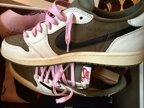 Travis Scott Air Jordan 1 Low Medium Olive, Size 10.5, DM7866-200, Worn 1x