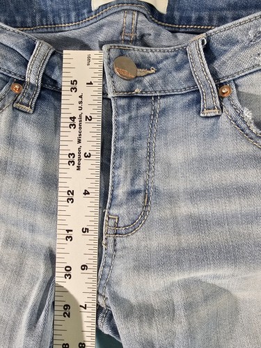 BKE Buckle Jeans Womens Size 25 Slim Fit Low Rise Light Wash Stretch 25x26 - Picture 3 of 8