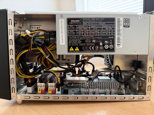 Shuttle PC SZ87R6 PC - Fresh install of Windows 10 - Picture 4 of 7