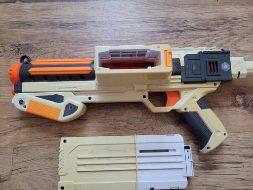 NERF Gun Blaster Star Wars Deluxe Imperial Stormtrooper + 10 darts - Picture 8 of 9