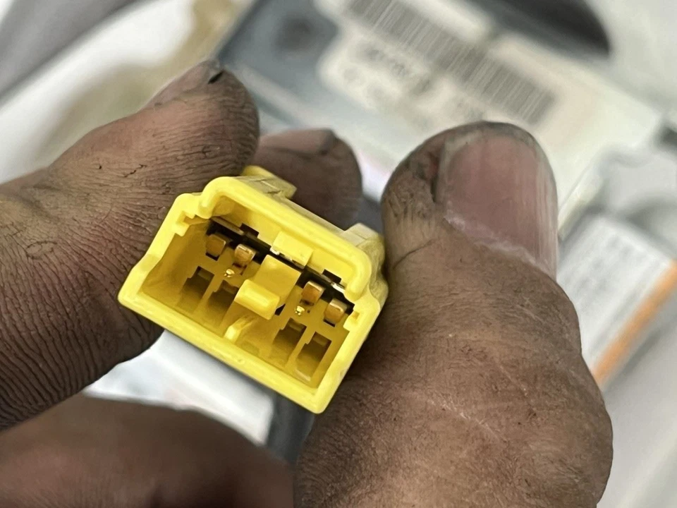 Honda Civic 2007 cupé lado derecho del pasajero cinturón de seguridad delantero gris oscuro Foto 3 de 4