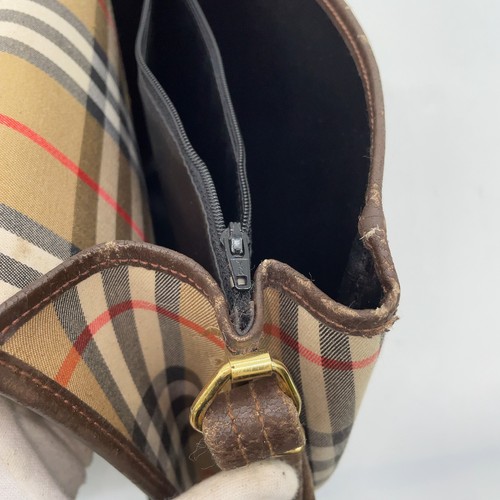 Auth Burberrys Nova Check Horse Shadow Canvas Beige Flap Shoulder Bag NS071121 - Picture 19 of 22