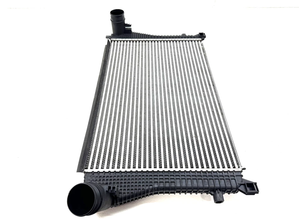 Audi A3 S3 TT 2015-2023 VOLKSWAGEN GOLF GTI 2,0 L INTERCOOLER OEM 5Q0145803N Foto 4 de 4