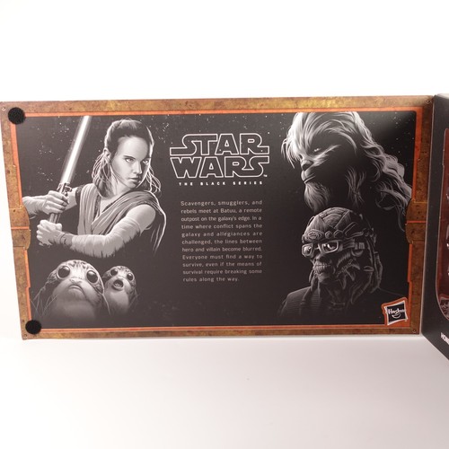 Star Wars Black Series Smugglers Run Galaxy's Edge 6" Figure Hasbro NEW - Picture 3 of 4