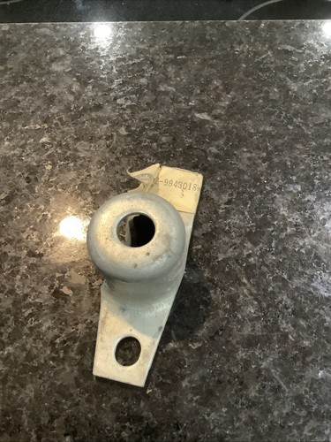 Nos 1973-1979 Ford Truck Tailgate Hinge D3TZ-9943018-A