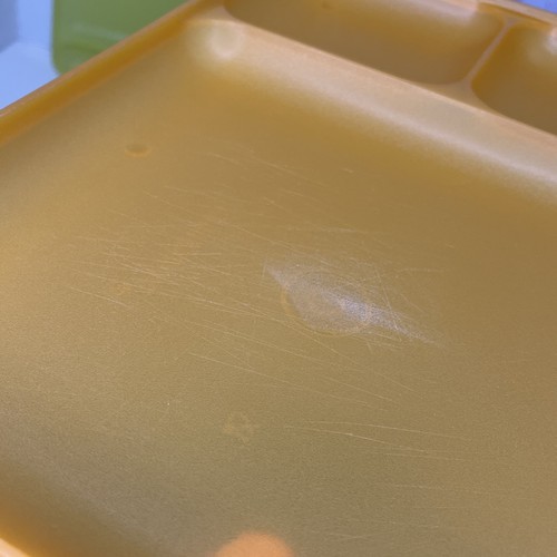 5 TUPPERWARE Divided Dinner Lunch Cafeteria Trays 9x15 Stackable Picnic Camping - Picture 9 of 11
