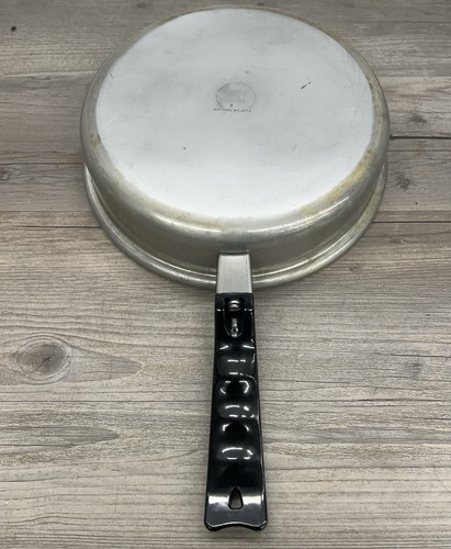 Attic Clean Out - Lot Of Vintage Aluminum Miracle Maid Cookware by Westbend. - Picture 7 of 24
