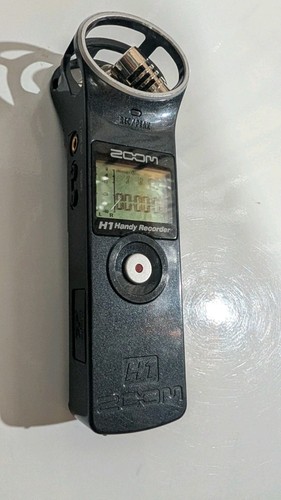 Zoom H1 Handy Portable Digital Recorder, 8GB Card - WORKING. No battery cap - Picture 7 of 7