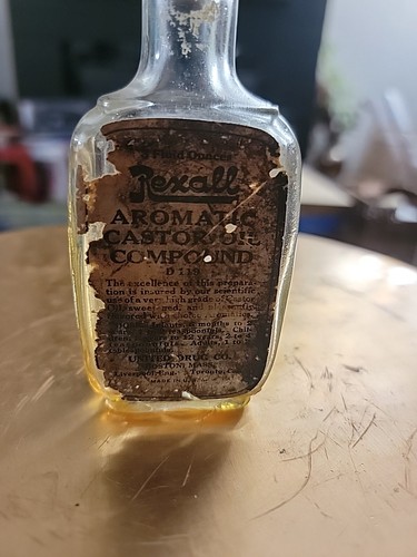 Lotto di 2 bottiglie di medicina vintage. Entrambi parzialmente completi! Linimento E Castoria. - Foto 2 di 6