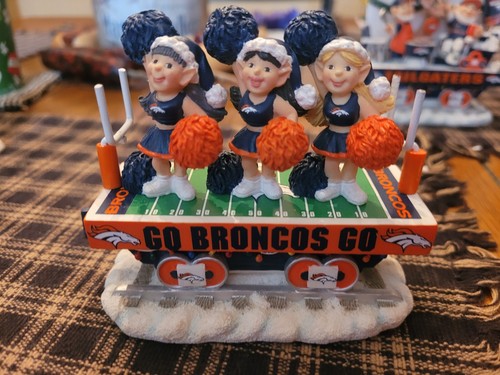 6pc lot Denver Broncos Danbury Mint Holiday halftime rail train - Picture 5 of 10