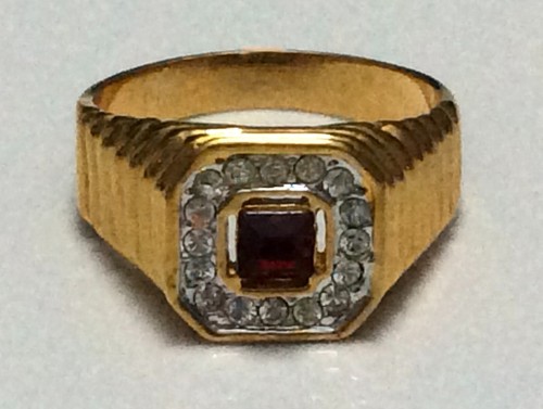 VTG. Men's Square Lab Simulated Ruby Surrounded by Faux Diamonds Gold-Tone Ring - Picture 2 of 8