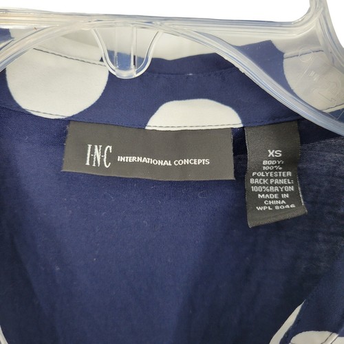 INC International Concepts gepunktete ärmellose Bluse mit Knopfleiste XS - Fehler - Bild 3 von 4