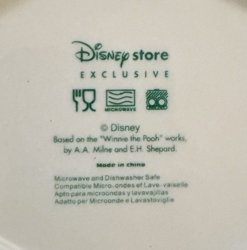 Winnie The Poo Christmas Disney Dish - Picture 3 of 3