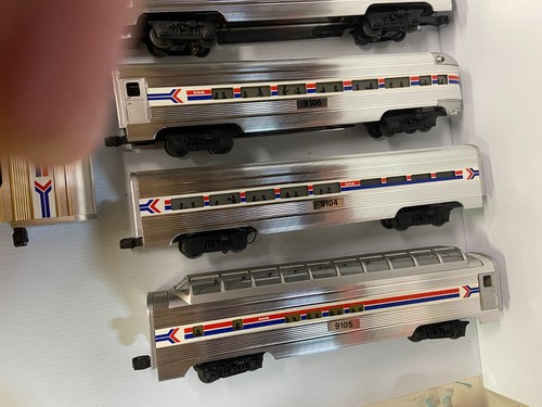 LIONEL 18303 AMTRAK PERSONENSATZ - GG1 UND 7 ALUWAGEN - NEUWERTIG - Bild 12 von 22