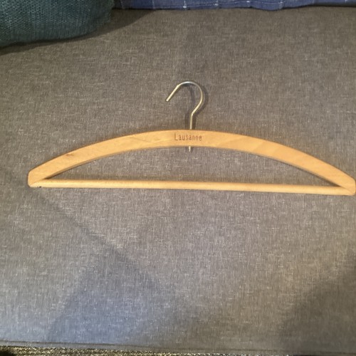 VINTAGE COAT HANGER For THE MIRABEAU ROYAL SAVOY HOTEL, LAUSANNE In SWITZERLAND - Picture 3 of 4