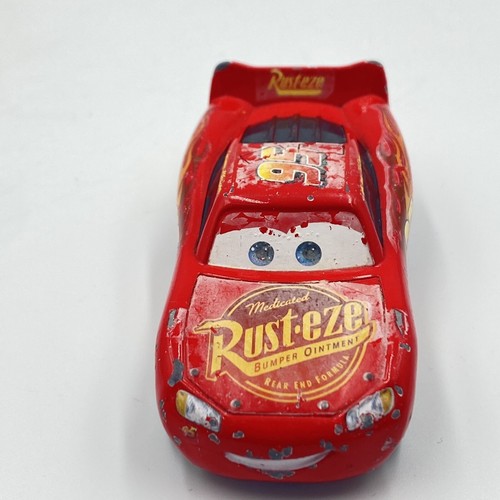 Disney Pixar Cars DieCast Lightning McQueen rosso Mattel 56 Rusteze raro 1:64 - Foto 5 di 9
