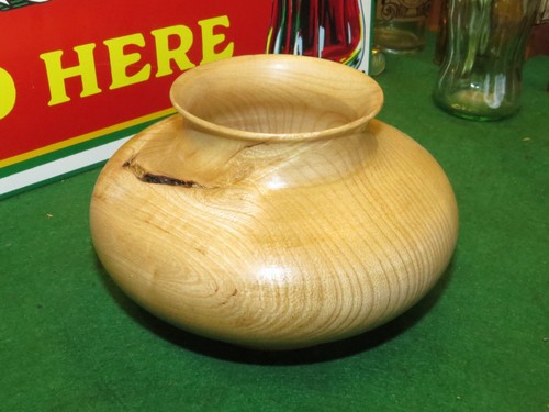Hand Turned Wood Candy Bowl, 5” Below Ground Ash, 2 5/8" Deep, Awesome Grain - Bild 2 von 7