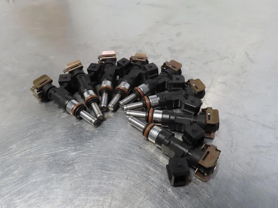 EB1391 2006 06 FERRARI F430 INYECTORES DE COMBUSTIBLE Foto 3 de 4