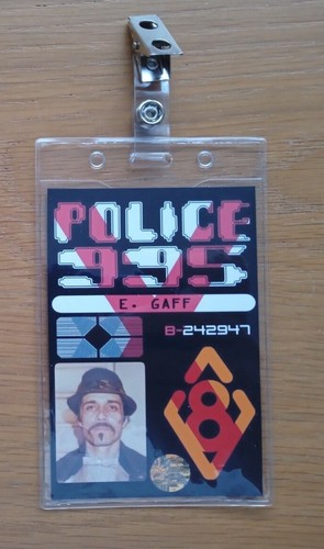Blade Runner - Clip-on ID Photo Pass Badge Set Prop - Picture 5 of 5