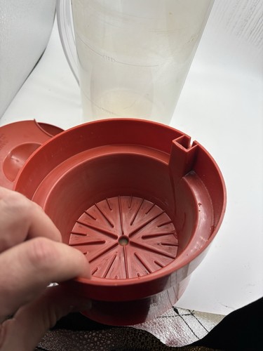 Mr. Coffee Iced Tea Maker 2 Qt Pitcher w/ RED Lid PLUS Brew Basket w/ Lid TM1 - Picture 7 of 9