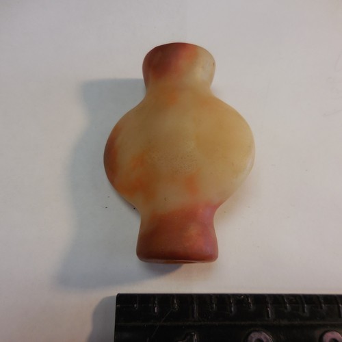 Ferruginous Quartz Bottle Bannerstone - Picture 4 of 11
