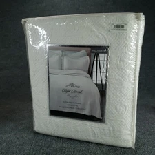 Royal Borough Queen Coverlet Set White 2-Piece Matelasse 100% Cotton Oeko-Tex