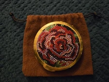 FULL - JUDITH LEIBER- CRYSTAL FLOWER POWDER COMPACT- LOOK @ THIS ONE!!!!!