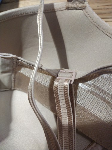 Neu mit Etikett Chantelle 3612 MEMORY BEIGE MULTIWAY-BH GRÖSSE 32DD Einzelhandel 68 $ - Bild 12 von 12