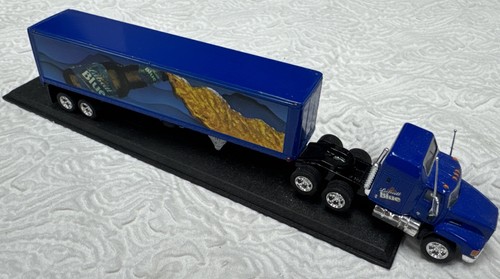 Matchbox Collectibles Labatt Blue MACK CH600 Tractor Trailer - Picture 1 of 9