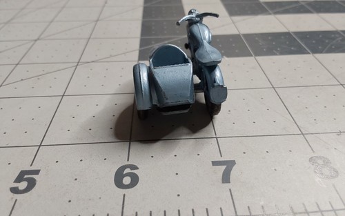 Matchbox Regular Wheels No 4 Triumph T110 Motorcycle w Sidecar - Picture 4 of 6